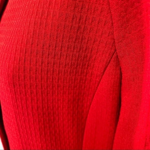 Vintage Dana Buchman red 2-piece skirt suit, front button. Size 10P - Picture 9 of 12